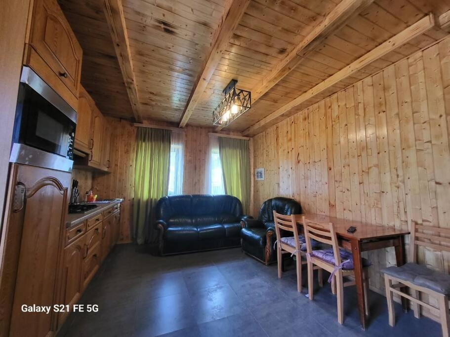 Peak House Villa Kazbegi Eksteriør billede