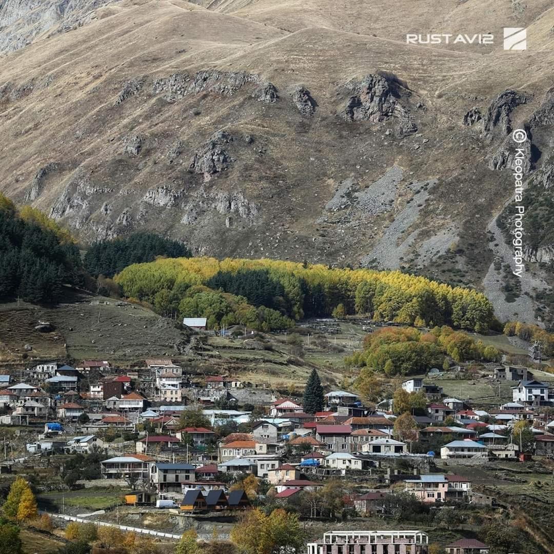 Peak House Villa Kazbegi Eksteriør billede